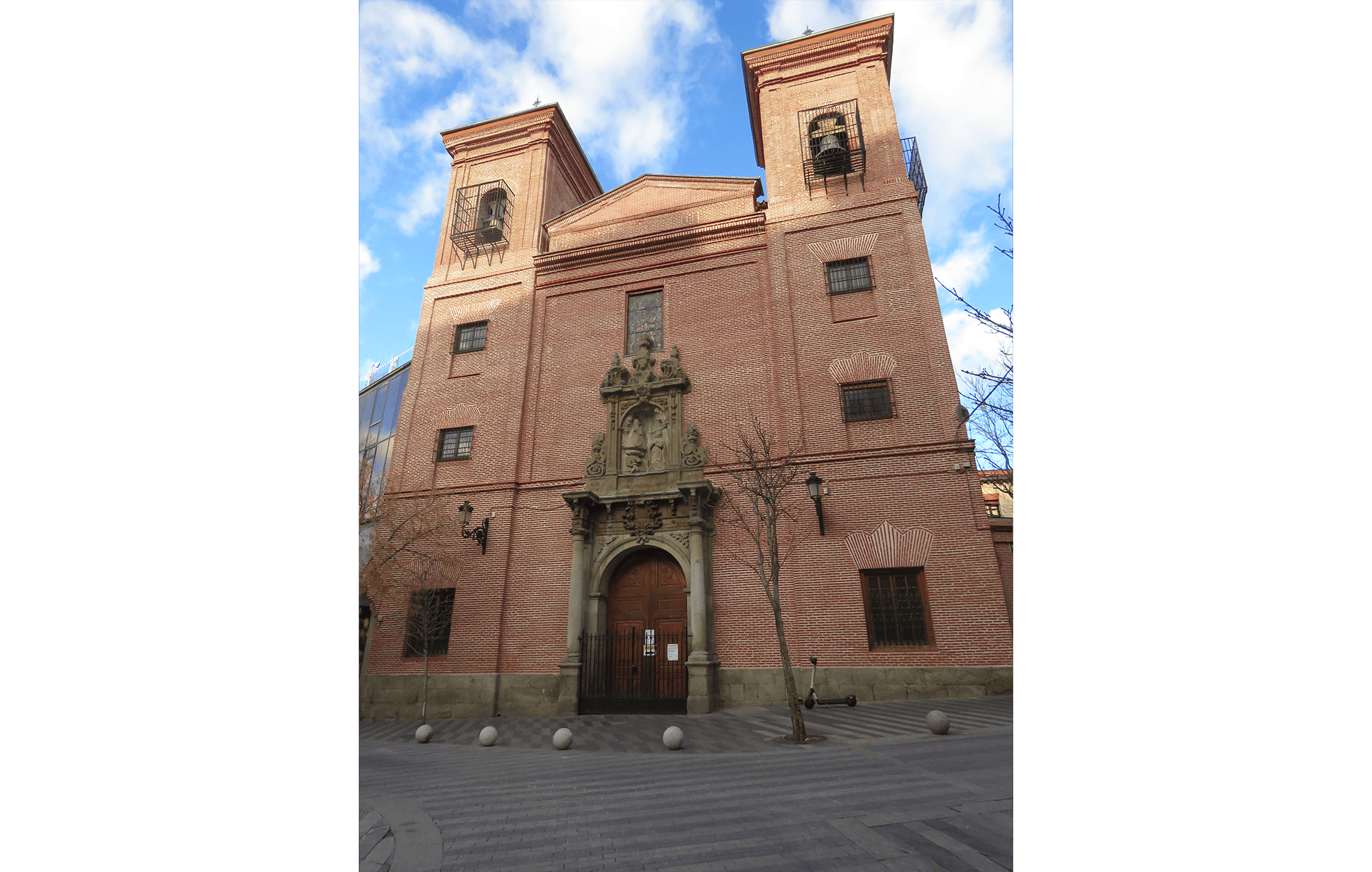 38-Madrid. Iglesia de San Martín de Tours.