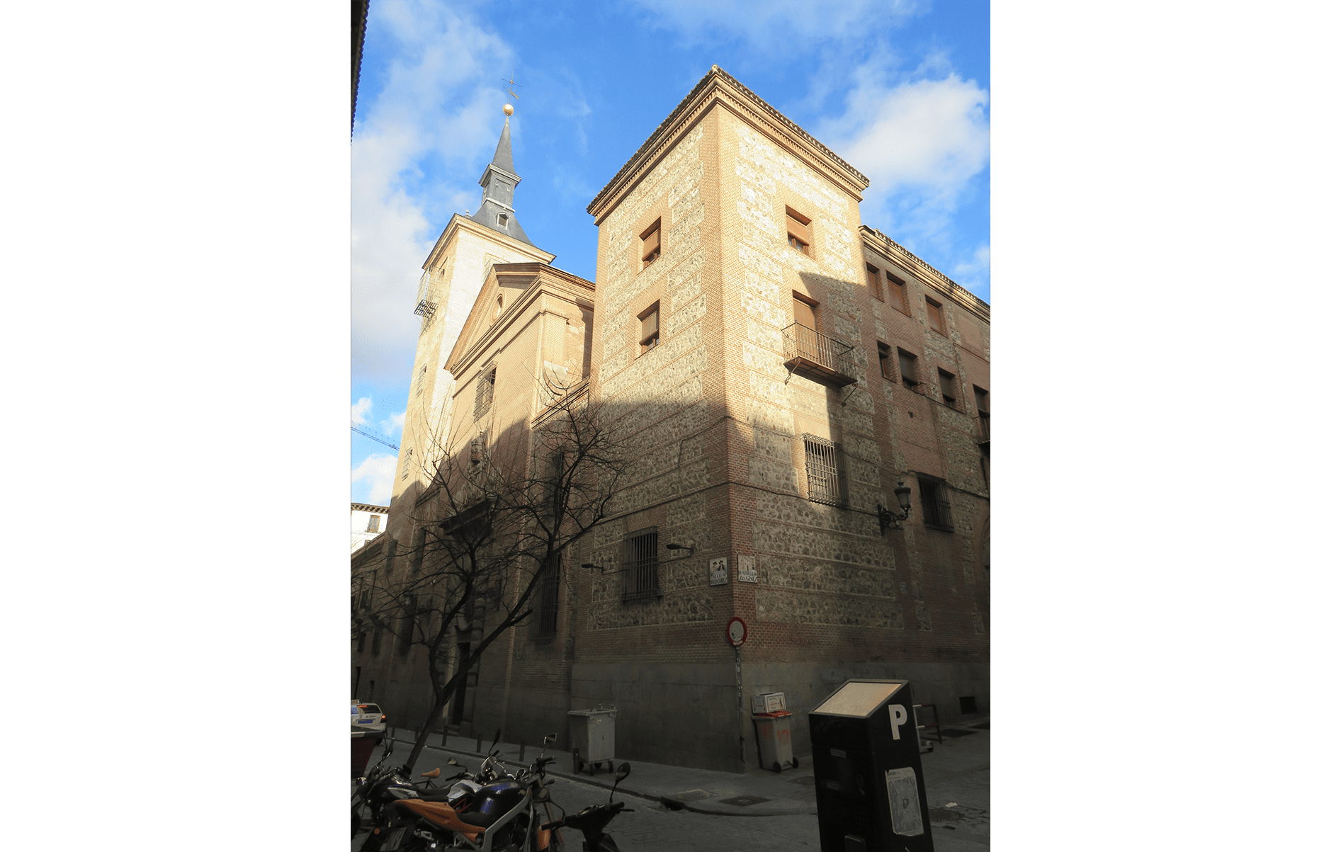 46-Madrid. Iglesia de San Ginés.