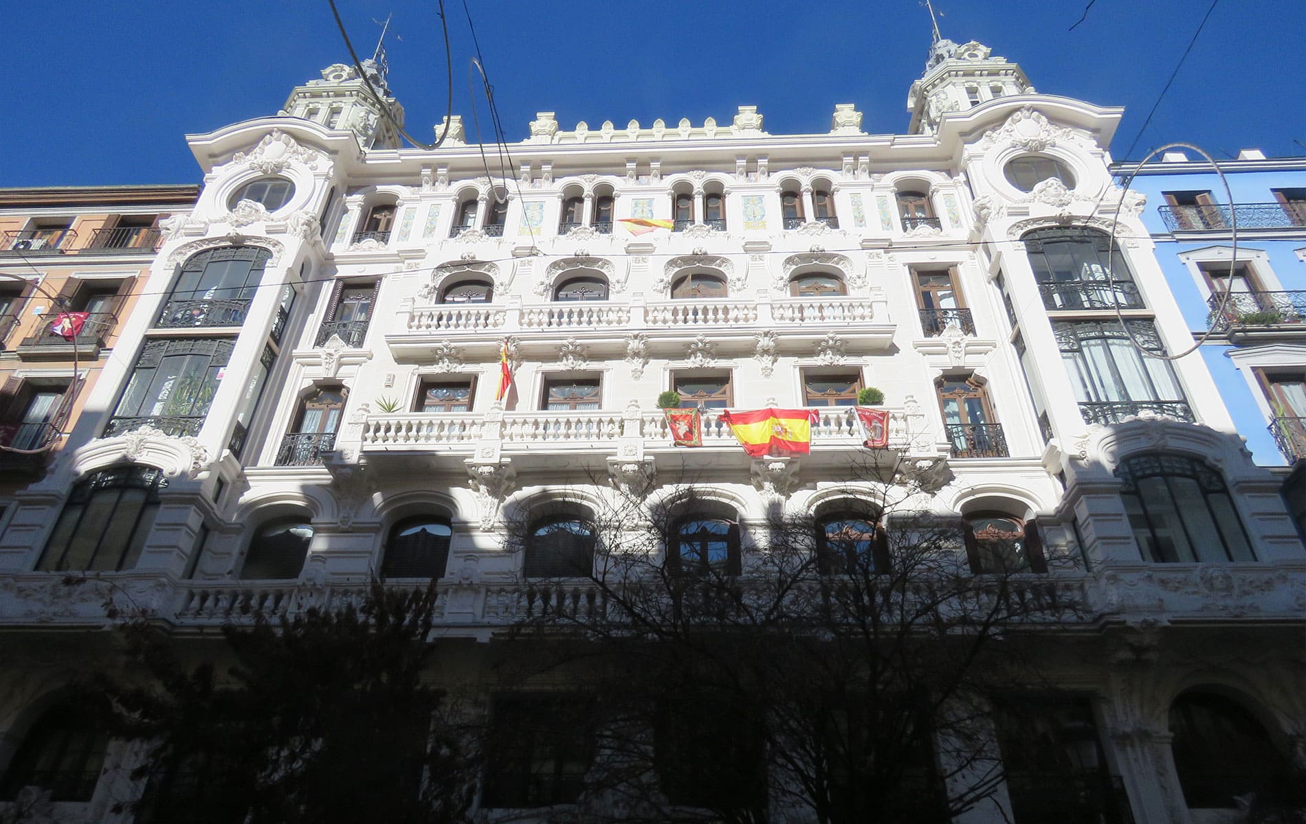53-Madrid. Edificio de la Compañía Colonial.