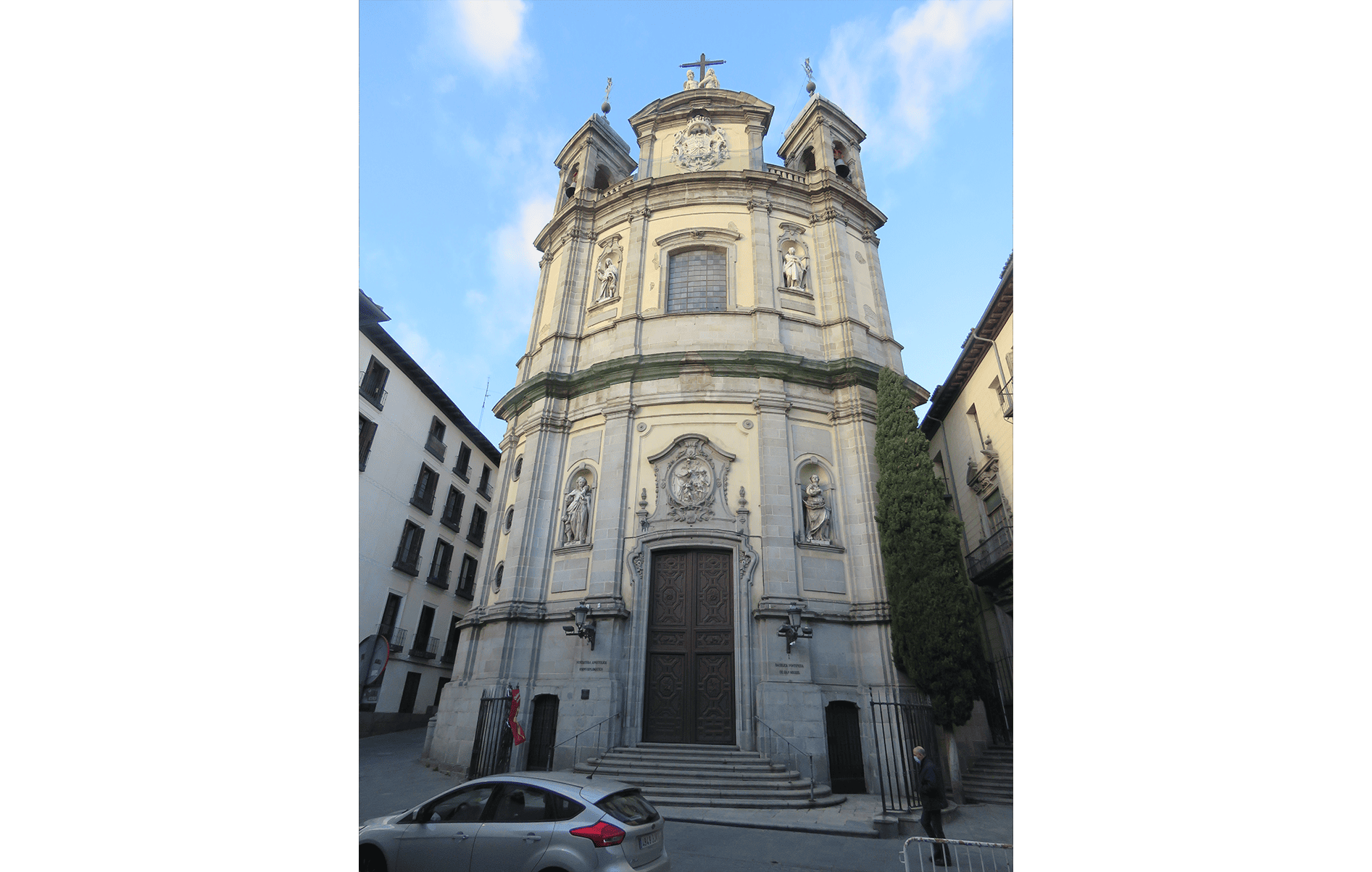 54-Madrid. Basílica de San Miguel.