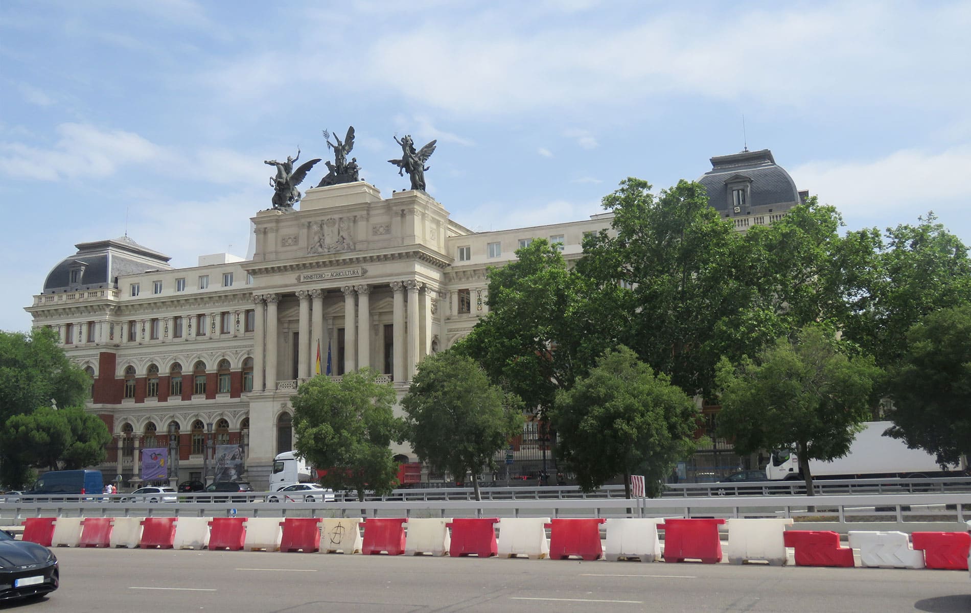 76B-Madrid. Ministerio de Agricultura.
