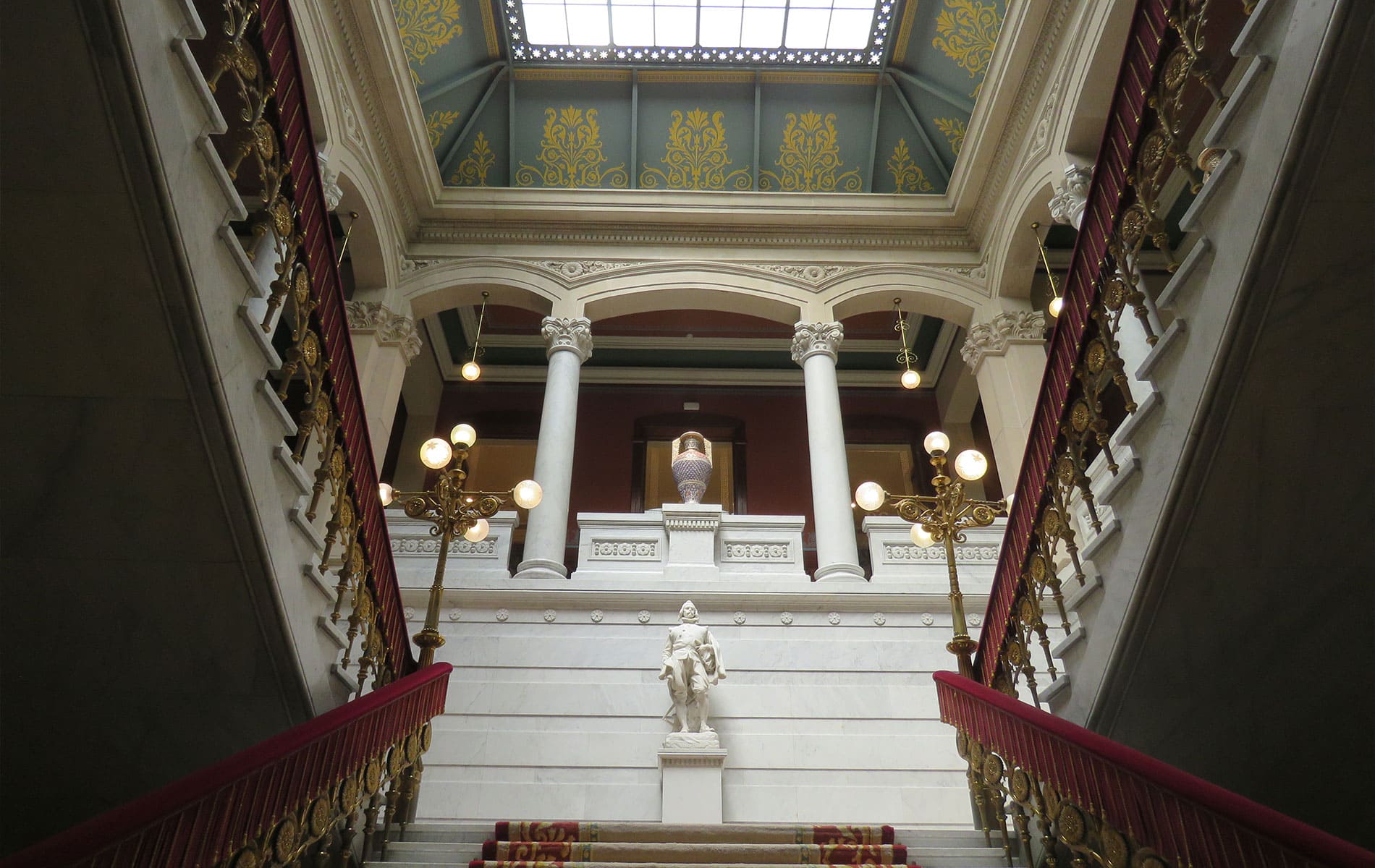 Turismo de Madrid. 83 Real Academia Española. C/Felipe IV, 4.