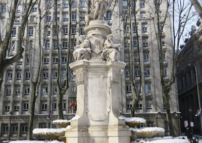 MADRID NEVADO - ESTATUA DE APOLO.