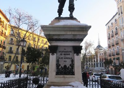 MADRID NEVADO - ESTATUA ELOY GONZALO.