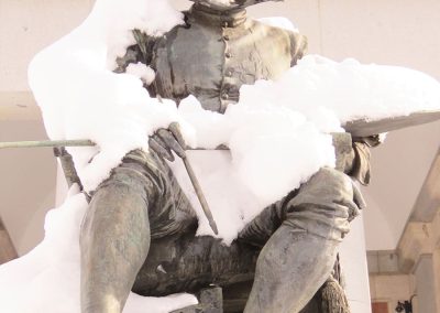 Nevada en Madrid- ESTATUA DE VELÁZQUEZ.